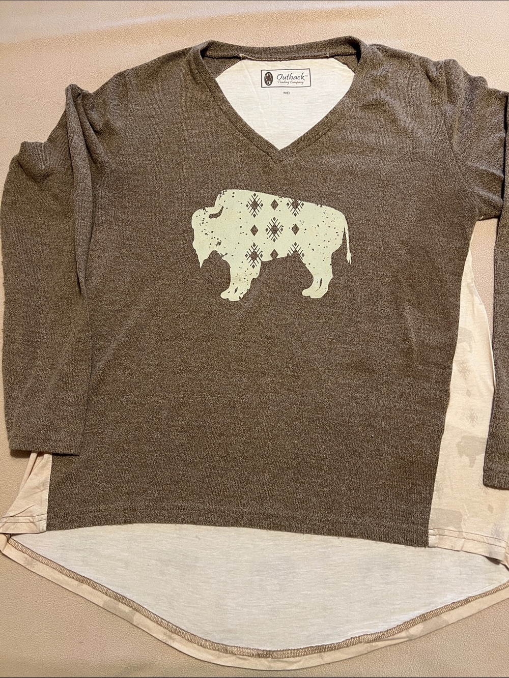 Outback Women’s Brown V-Neck Buffalo Graphic Sweater/Top M